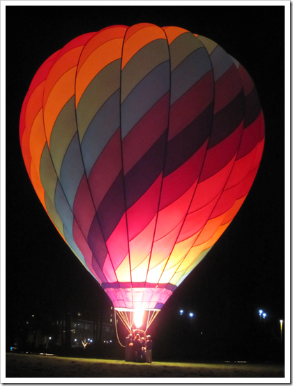 Click for larger view of Redmond Lights balloon glow