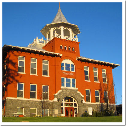 Douglas County Courthouse (click for larger image)