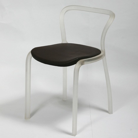 [Sealed-Chair-by-Francois-Dumas-5[4].jpg]