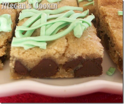 Mint Chocolate Chip Cookie Bar