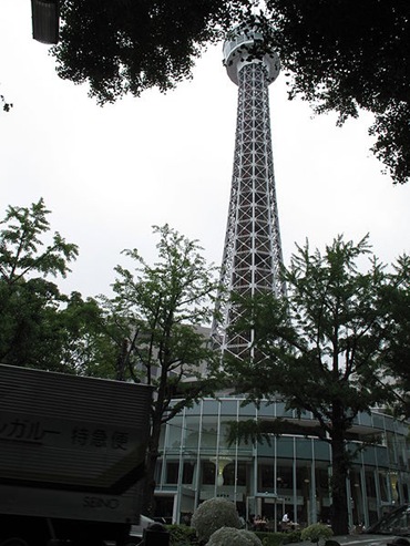 450px-Yokohama_Marine_Tower-02