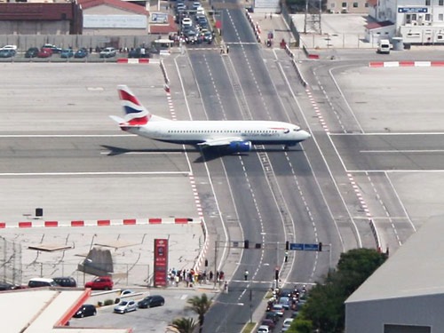 [Gibraltar Airport[3].jpg]