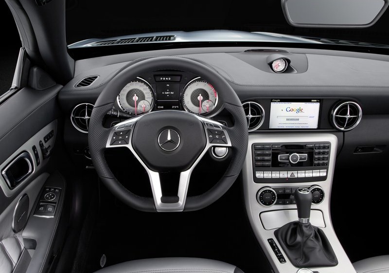 [Mercedes-Benz-SLK-Class_2012_800x600_wallpaper_1e[3].jpg]