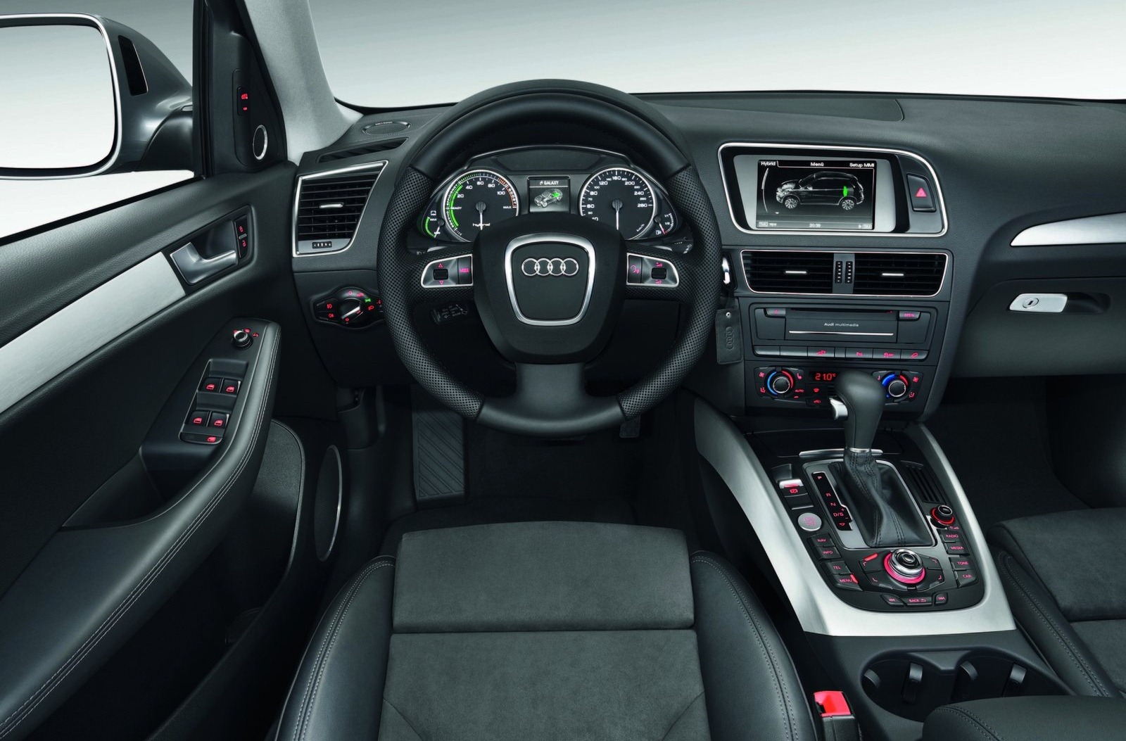 [Audi-Q5_Hybrid_quattro_2012_1600x1200_wallpaper_08[3].jpg]