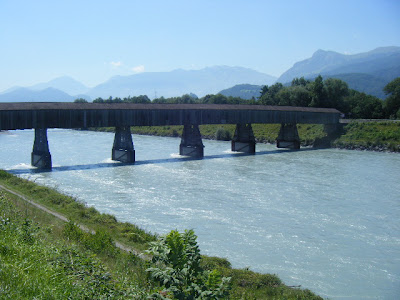 Wooden%20Bridge%20in%20Vaduz%20%231.JPG