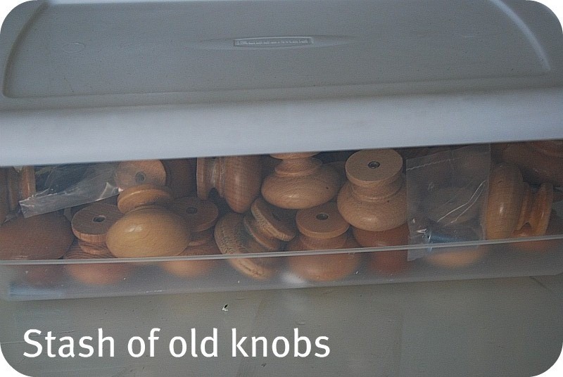 [stash of old knobs[4].jpg]