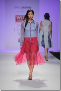 WIFW SS2010 collection by Rahul Mishra's Show10