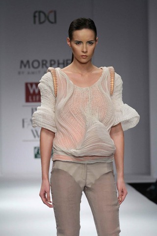 [WIFW SS 2011collection by Morphe by Amit Aggarwal 17 (2)[4].jpg]