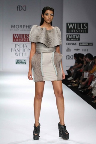 [WIFW SS 2011collection by Morphe by Amit Aggarwal10[3].jpg]