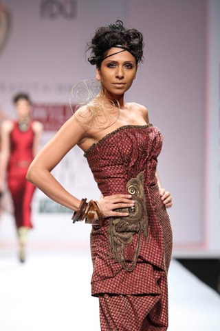 [WIFW SS2011 Collection by Kavita Bhartia22[5].jpg]