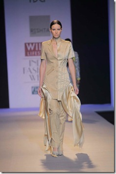 WIFW SS 2011 collection  Rishta by Arjun (8)