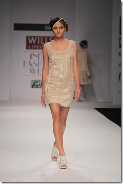 WIFW SS 2011  collection by Manish Gupta (12)