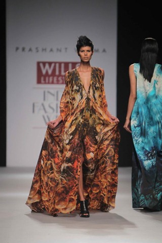 [WIFW SS 2011 collection by Prashant Verma[5].jpg]