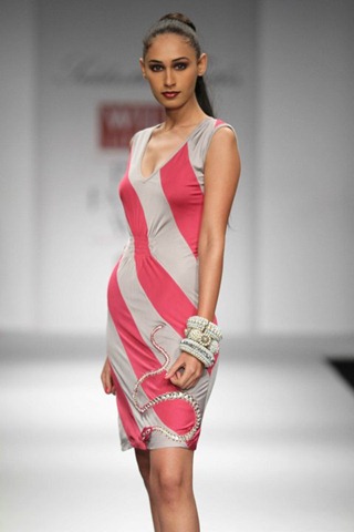 [WIFW SS 2011 collection by  Siddartha Tytler (20)[4].jpg]
