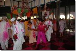 pichkari day in temple
