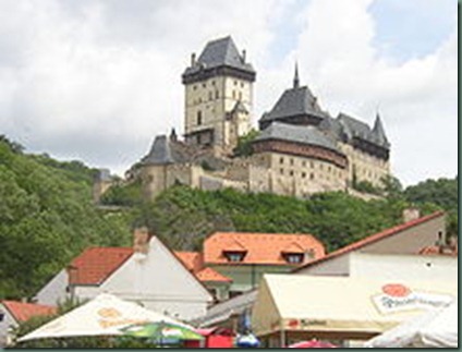220px-Karlstejn_castle_Czech_Republic