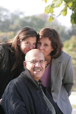 [Mohamed ElBaradei and family[4].jpg]