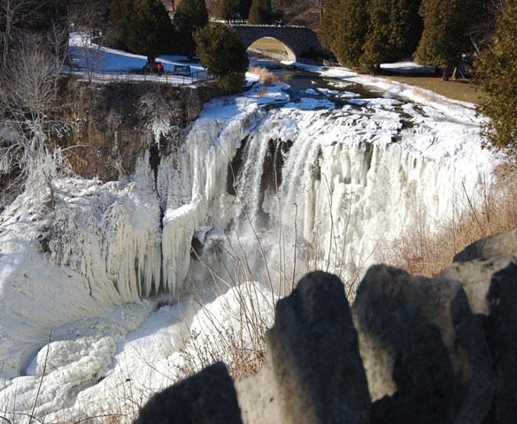 [Webster's Falls Icy[2].jpg]
