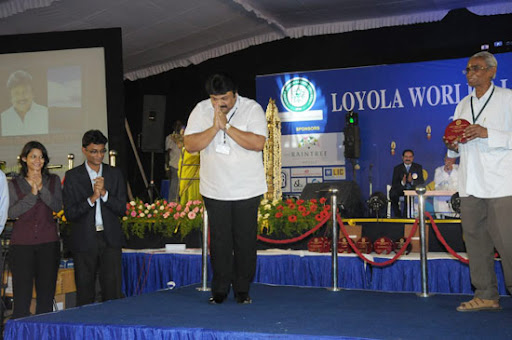 CLICK THE ABOVE ARROW TO  ZOOM THE IMAGE