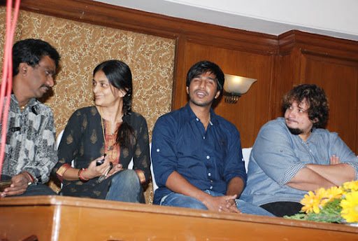 CLICK THE ABOVE ARROW TO  ZOOM THE IMAGE