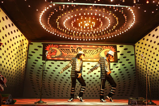 CLICK THE ABOVE ARROW TO  ZOOM THE IMAGE