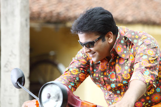 CLICK THE ABOVE ARROW TO  ZOOM THE IMAGE