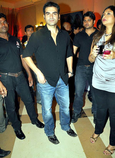 CLICK THE ABOVE ARROW TO  ZOOM THE IMAGE