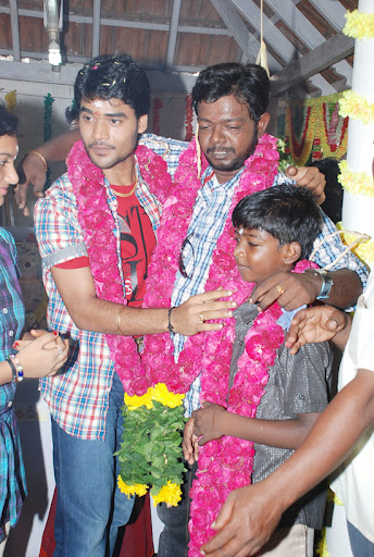 CLICK THE ABOVE ARROW TO  ZOOM THE IMAGE