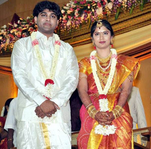 CLICK THE ABOVE ARROW TO  ZOOM THE IMAGE