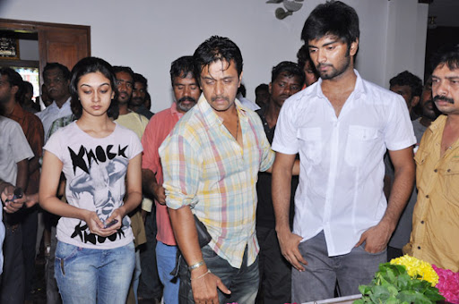 CLICK THE ABOVE ARROW TO  ZOOM THE IMAGE