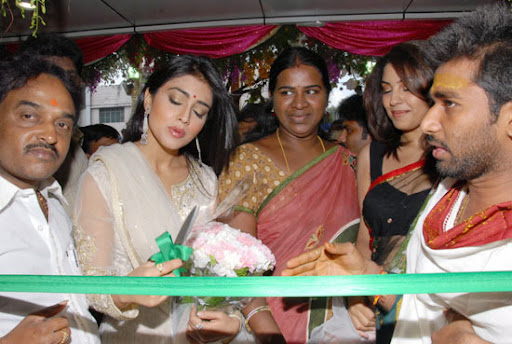 CLICK THE ABOVE ARROW TO  ZOOM THE IMAGE