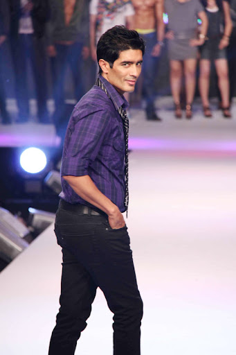 CLICK THE ABOVE ARROW TO  ZOOM THE IMAGE