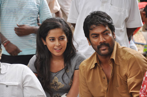 CLICK THE ABOVE ARROW TO  ZOOM THE IMAGE