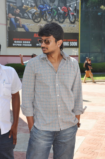 CLICK THE ABOVE ARROW TO  ZOOM THE IMAGE