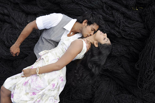 CLICK THE ABOVE ARROW TO  ZOOM THE IMAGE