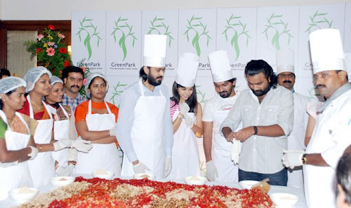 CLICK THE ABOVE ARROW TO  ZOOM THE IMAGE