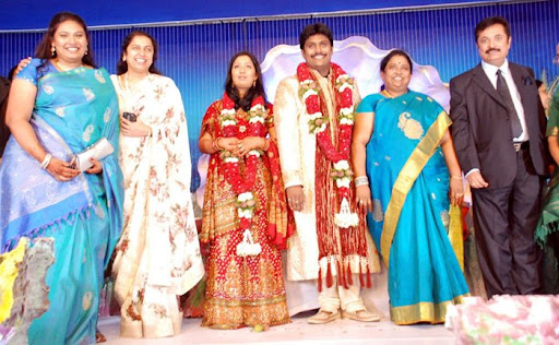 CLICK THE ABOVE ARROW TO  ZOOM THE IMAGE