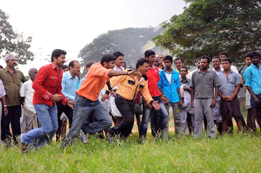 CLICK THE ABOVE ARROW TO  ZOOM THE IMAGE