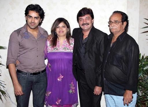 CLICK THE ABOVE ARROW TO  ZOOM THE IMAGE