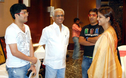 CLICK THE ABOVE ARROW TO  ZOOM THE IMAGE