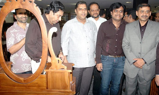 CLICK THE ABOVE ARROW TO  ZOOM THE IMAGE