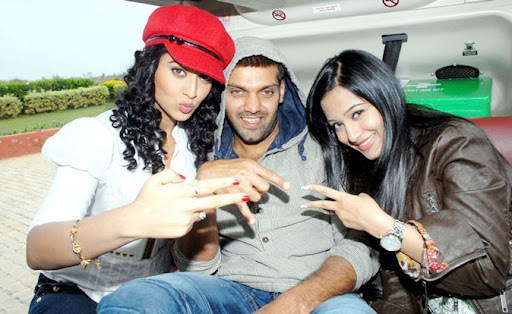 CLICK THE ABOVE ARROW TO  ZOOM THE IMAGE