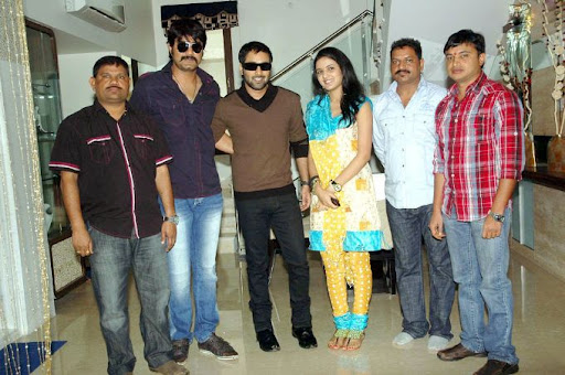 CLICK THE ABOVE ARROW TO  ZOOM THE IMAGE