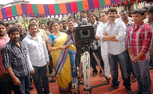 CLICK THE ABOVE ARROW TO  ZOOM THE IMAGE