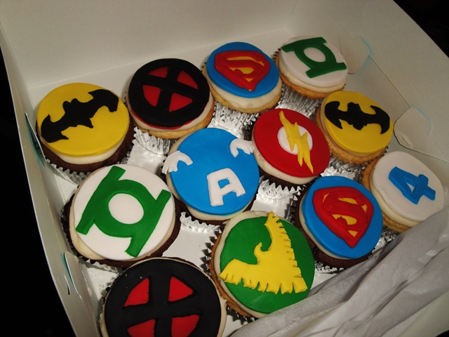 [7.  Superhero Cupcakes[3].jpg]