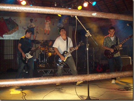 banda-tavulah-banda-cpm22-expo-quatis-2010-feira-da-roça- (10)