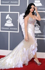 53rd Grammys Katy Perry ShoesNBooze