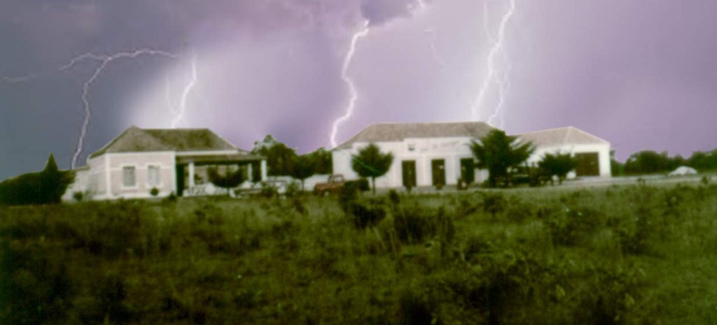 [CASA AVÔ2[10].jpg]