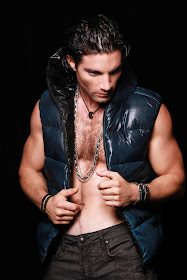 Mexican actor Víctor González