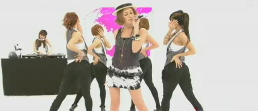 Beni performs 'Yura yura' on CDTV | Live performance